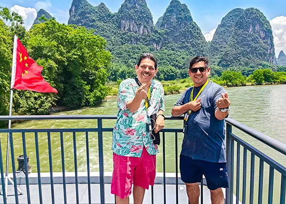 14 Days Private Tour of Beijing - Xi'an - Chengdu - Guilin - Yangshuo - Guilin - Zhangjiajie - Shanghai