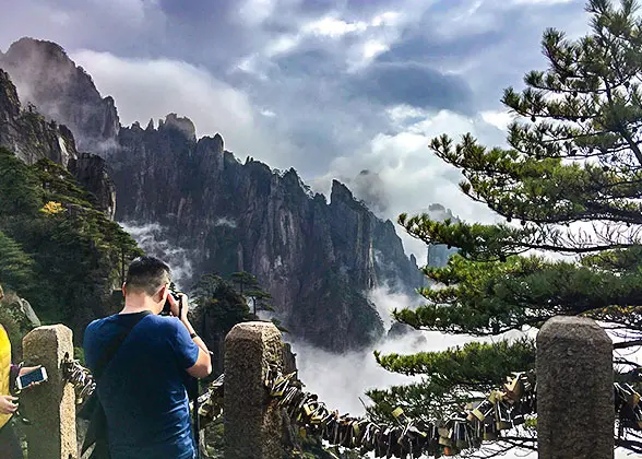 5 Days Private Tour of Huangshan - Hongcun Village - Huizhou District - Shexian County — photo 2
