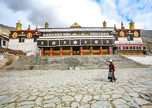 8 Days Private Tour of Lhasa - Gyangtse - Shigatse - Dingri - Everest Base Camp - Shigatse - Lhasa — photo 2