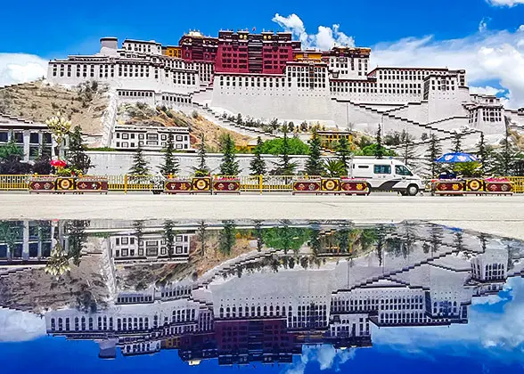 11 Days Private Tour of Beijing - Lhasa - Xi'an - Shanghai — photo 4